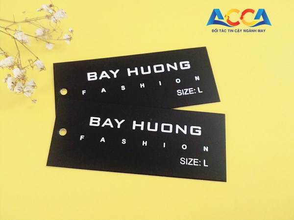 Thẻ bài ép kim bạc - Nhãn Mác Quần áo ACCA - Xưởng In Nhãn Mác Quần áo ACCA